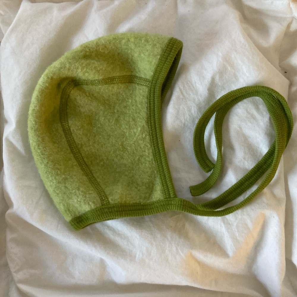 Merino fleece baby pilot cap/bonnet